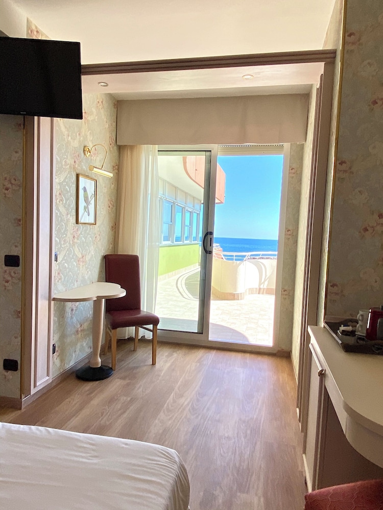 hotel flamingo