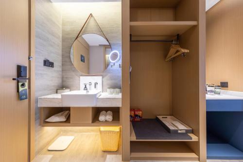 atour hotel kunming nanyue city