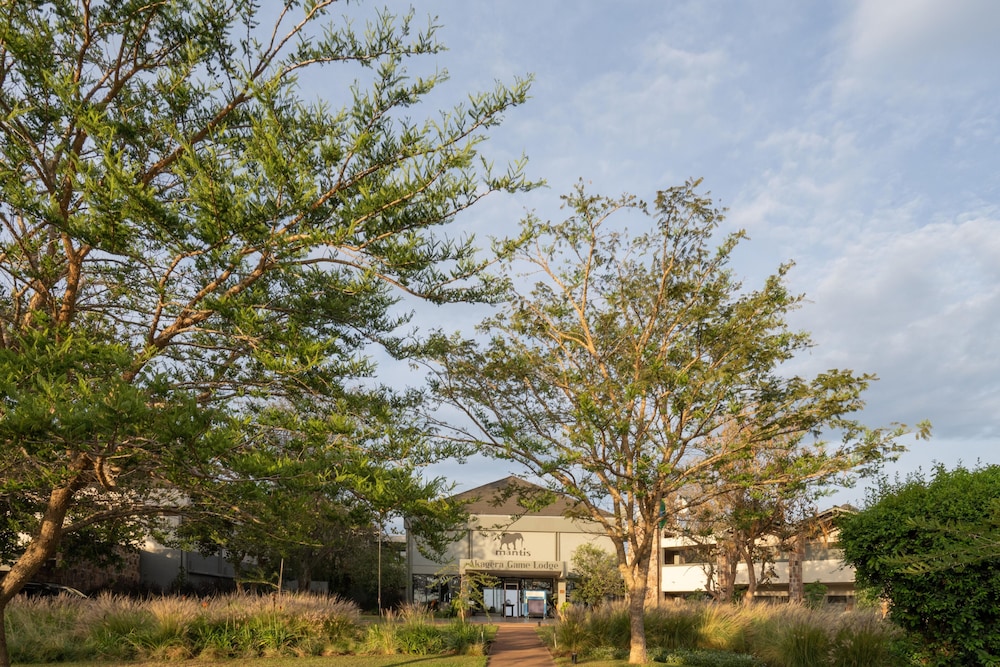 mantis akagera game lodge