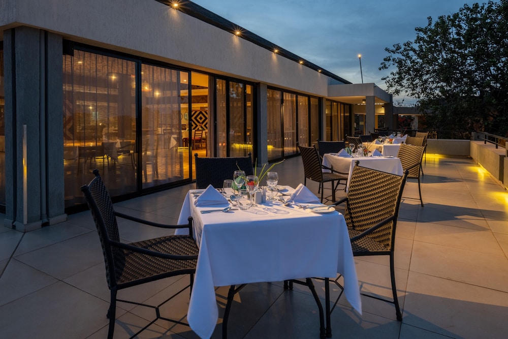 mantis akagera game lodge