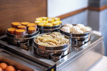 nostalgia s hotel kunming north railway