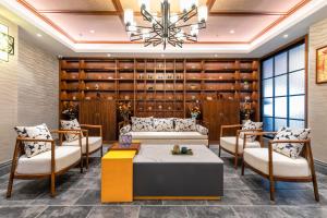 nostalgia s hotel kunming north railway