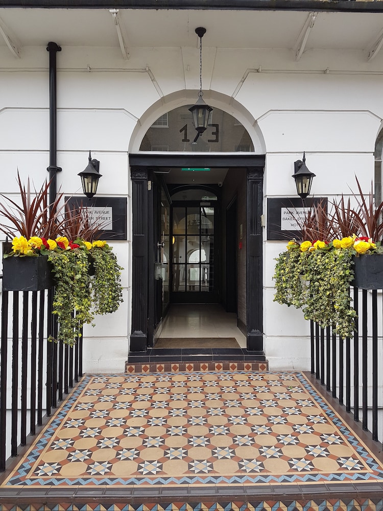 Park Avenue Baker Street,173 Gloucester Place,4 star