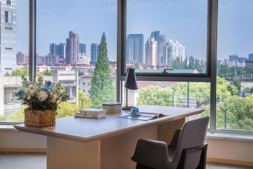 atour hotel shanghai xinzhuang cbd