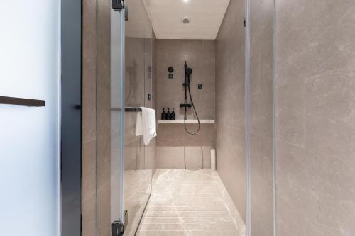 atour hotel kunming railway station joy city