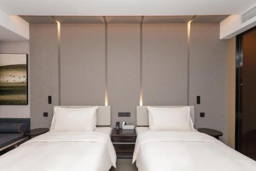 atour hotel kunming changshui international airport