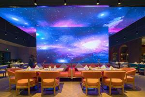 sunstone plaza hotel