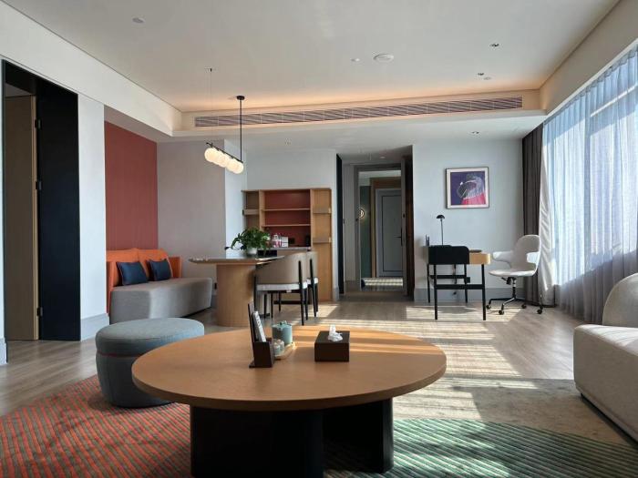 sunstone plaza hotel