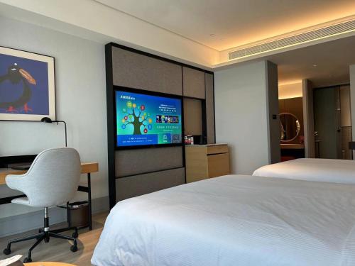 sunstone plaza hotel