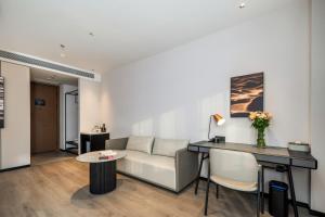 atour hotel taizhou linhai toumen port