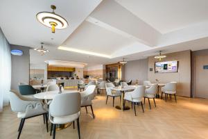 atour hotel taizhou linhai toumen port