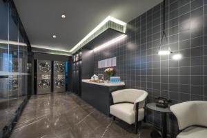 atour hotel taizhou linhai toumen port