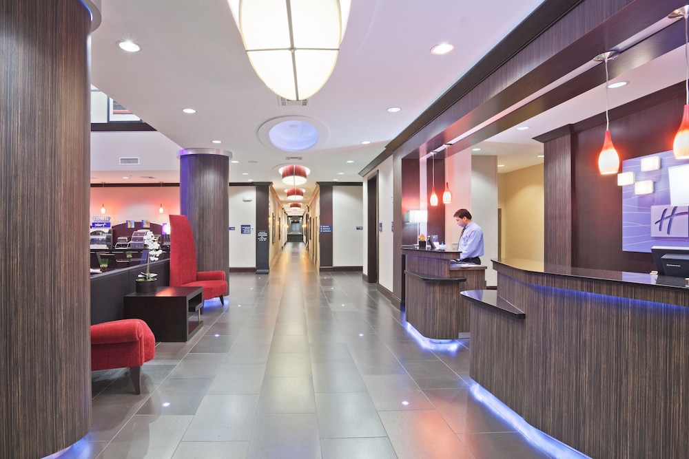 holiday inn express and suites north dallas at preston