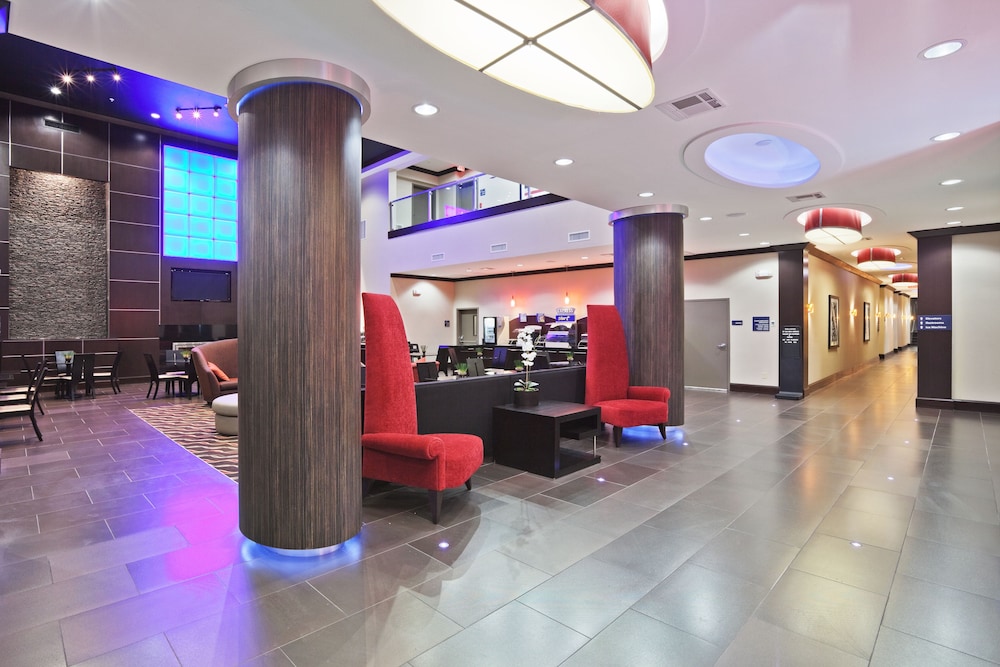 holiday inn express and suites north dallas at preston