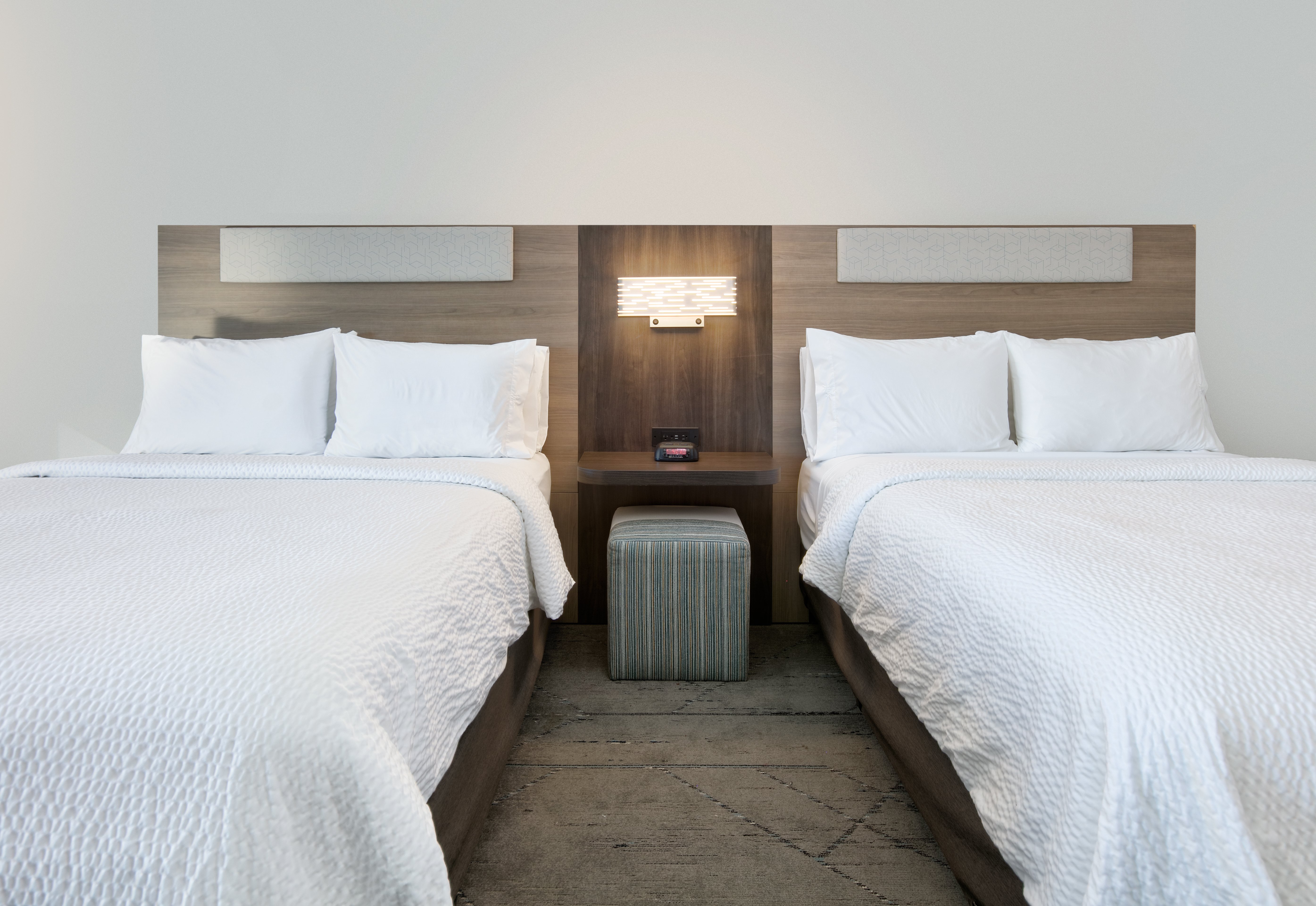 holiday inn express and suites north dallas at preston
