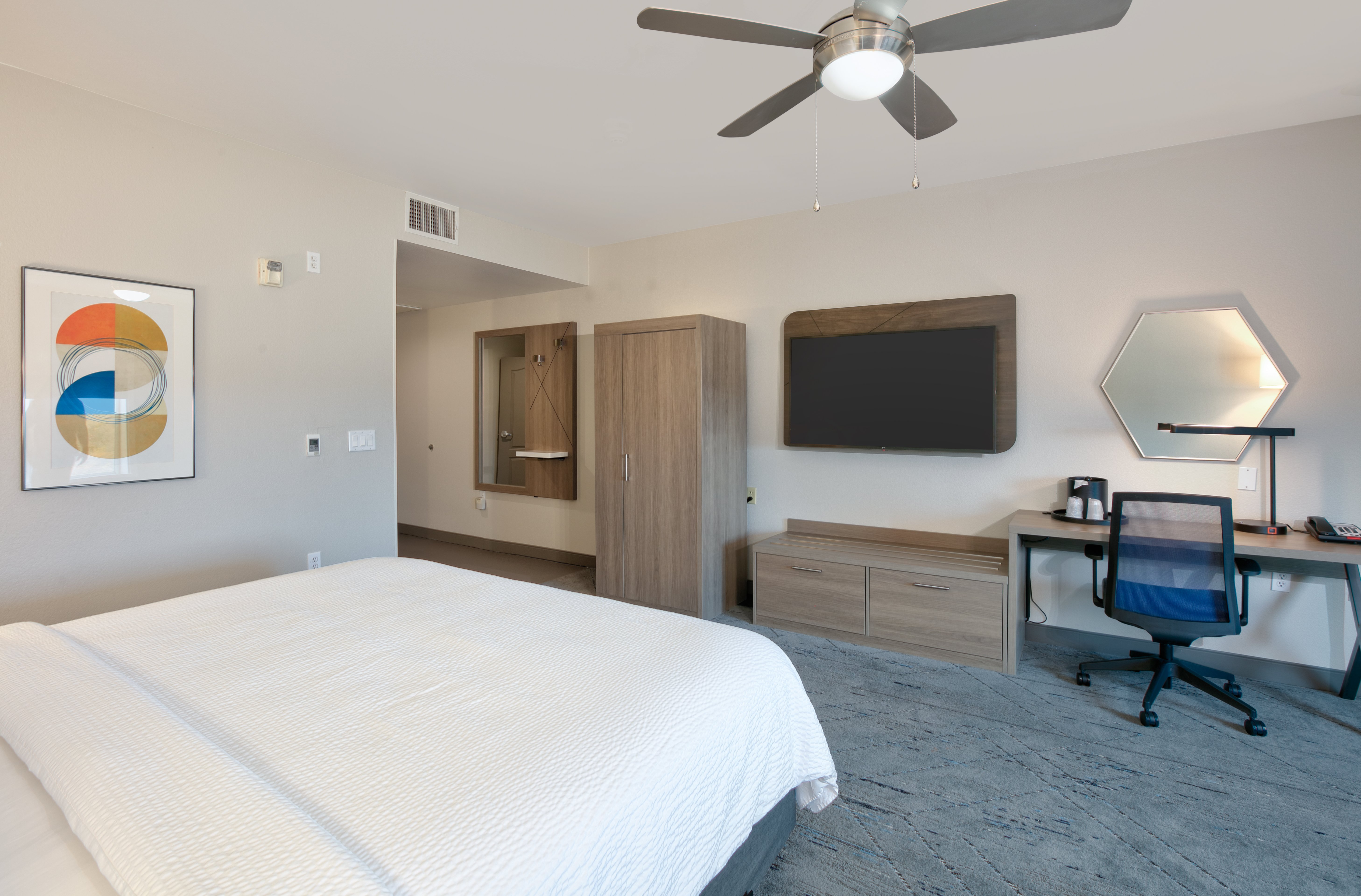 holiday inn express and suites north dallas at preston