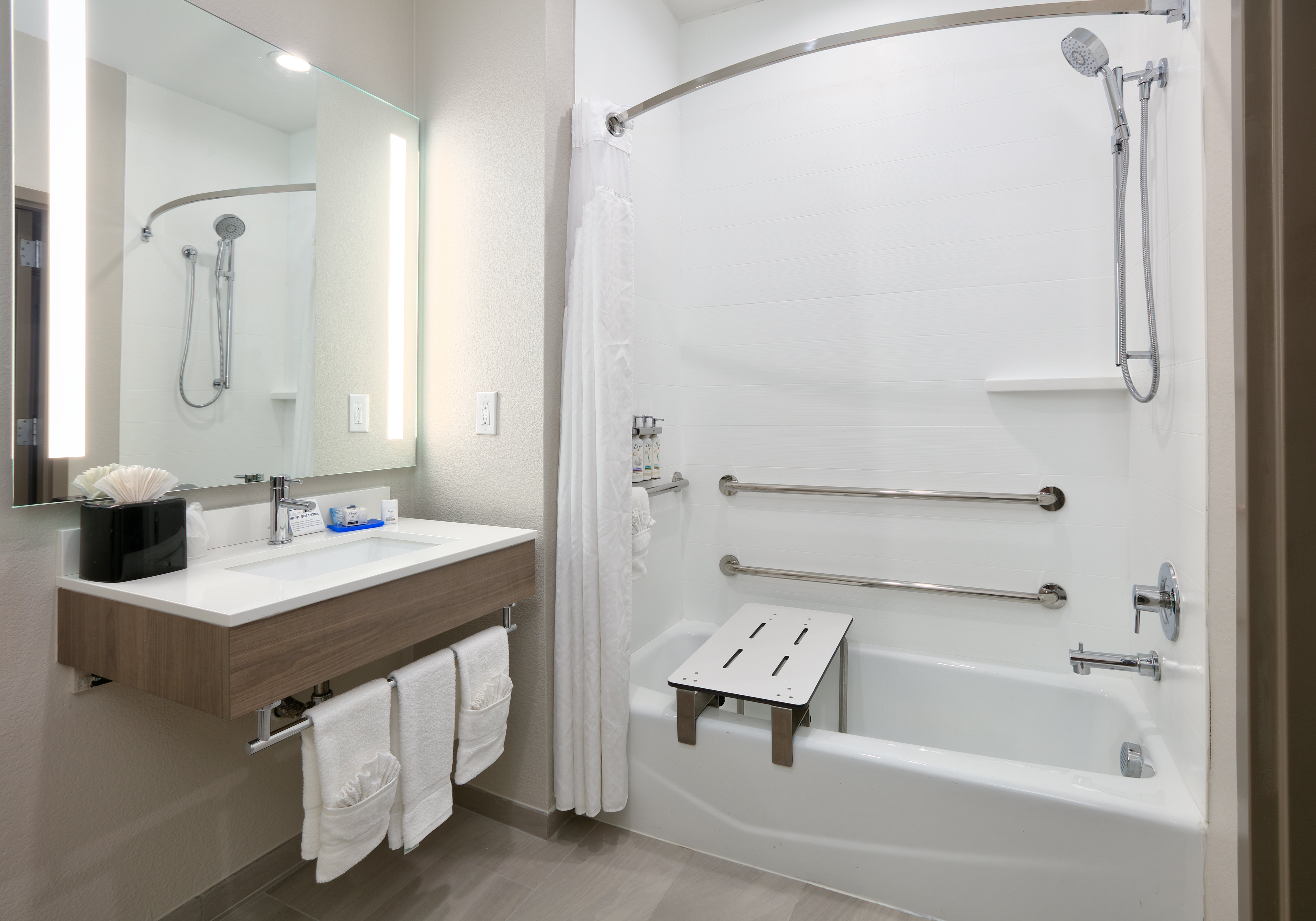holiday inn express and suites north dallas at preston