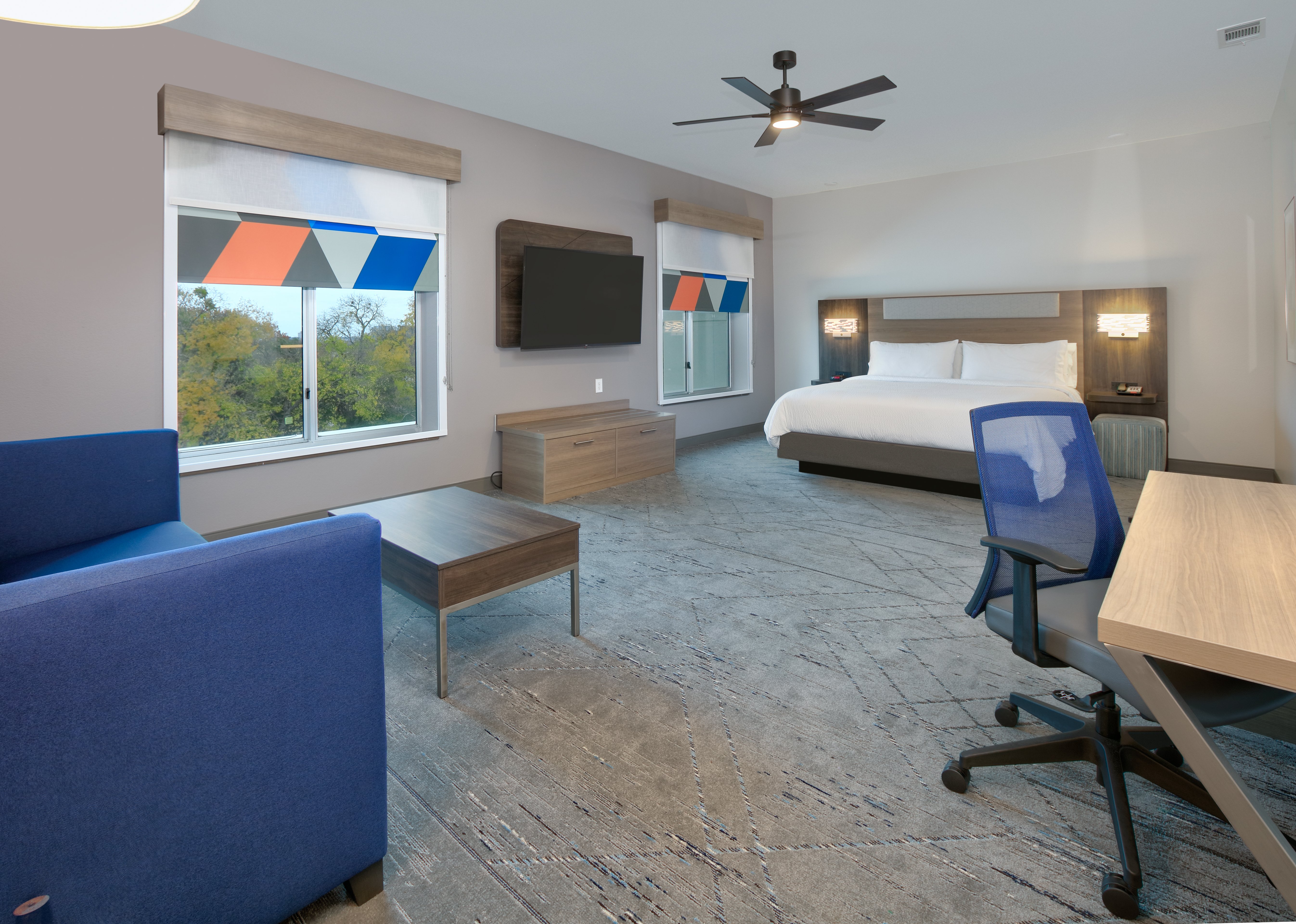 holiday inn express and suites north dallas at preston