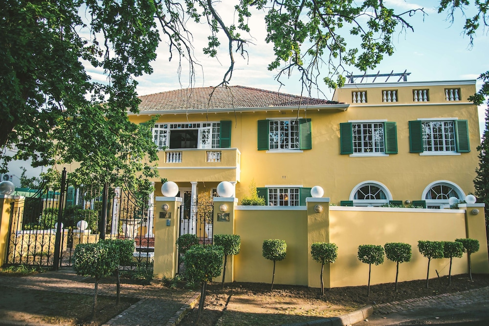 villa grande guest house