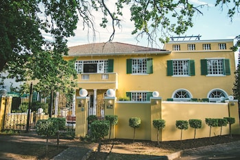 villa grande guest house