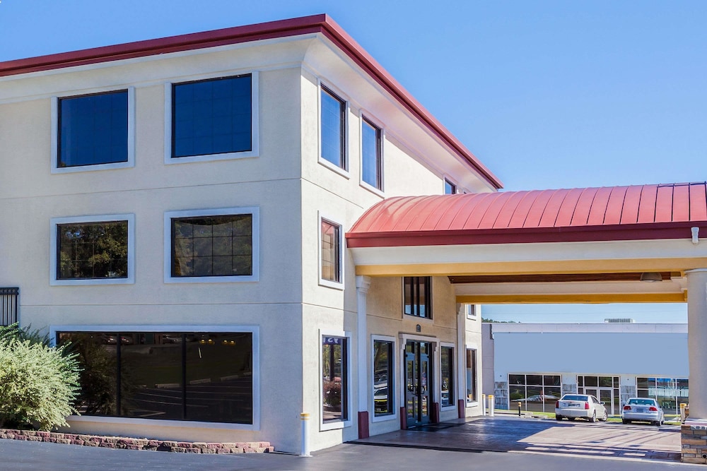 Days Inn By Wyndham Dalton,Georgia>>Dalton,2 star