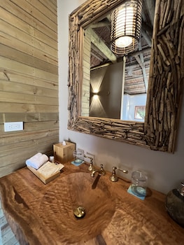 acasi rustic beach