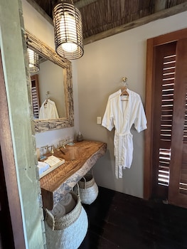 acasi rustic beach