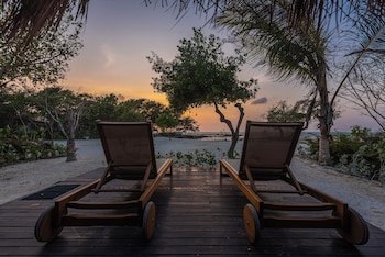 acasi rustic beach