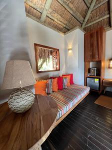 acasi rustic beach