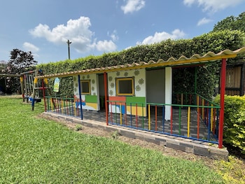 hotel cerritos plaza