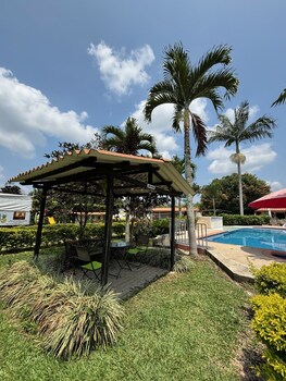 hotel cerritos plaza