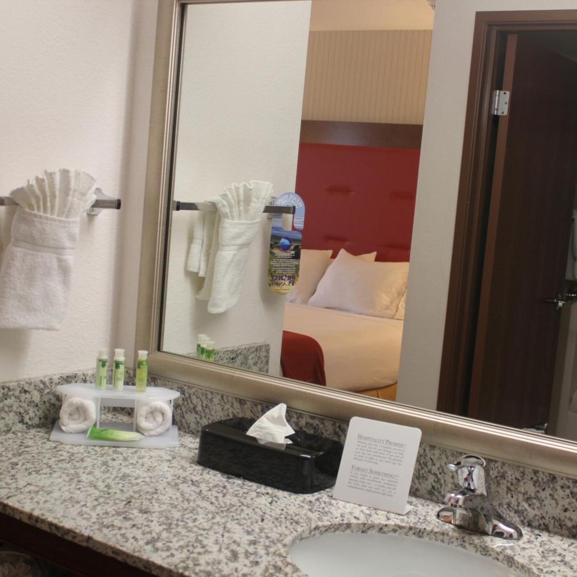 holiday inn express and suites milford by ihg