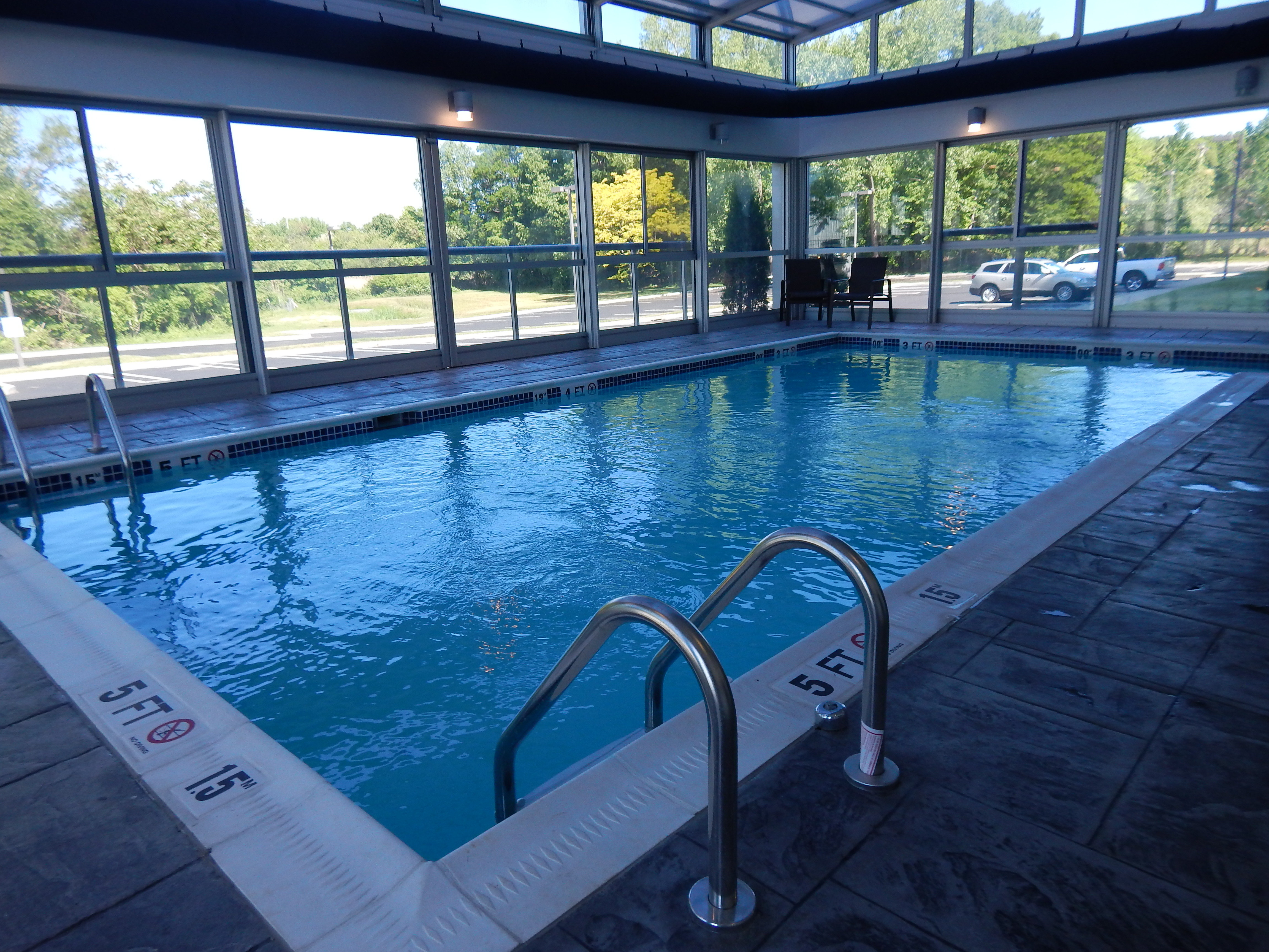 holiday inn express and suites milford by ihg