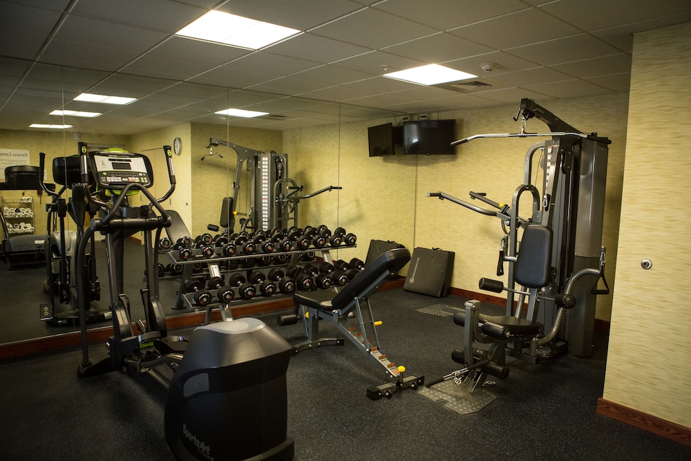 holiday inn express and suites milford by ihg