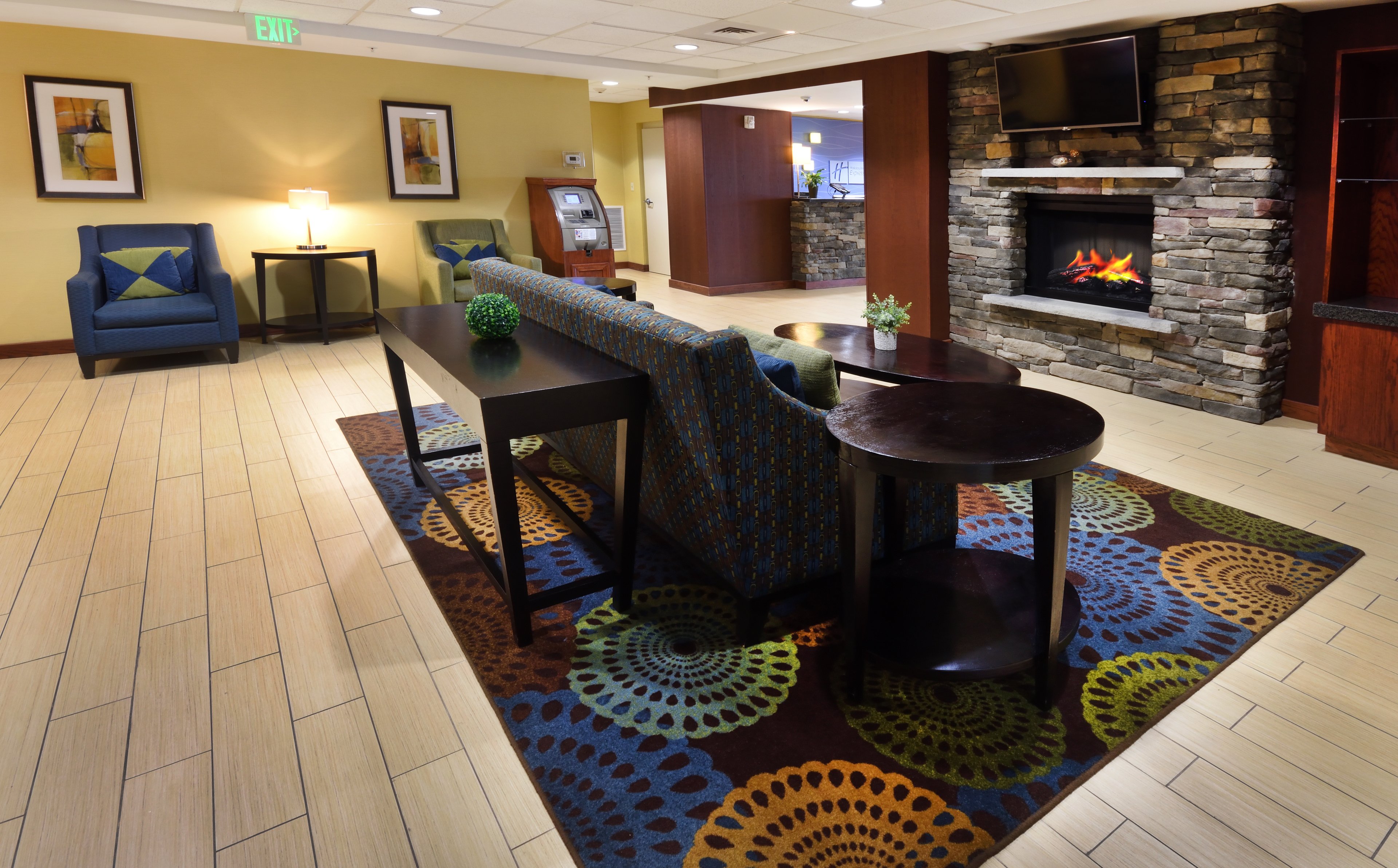holiday inn express and suites milford by ihg