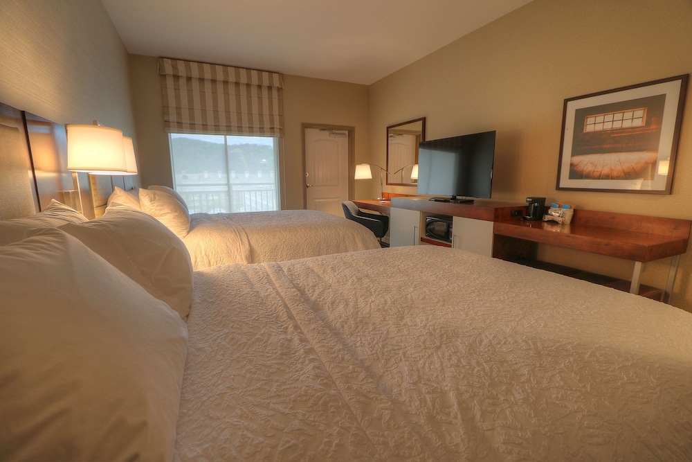 hampton inn gatlinburg historic nature trail