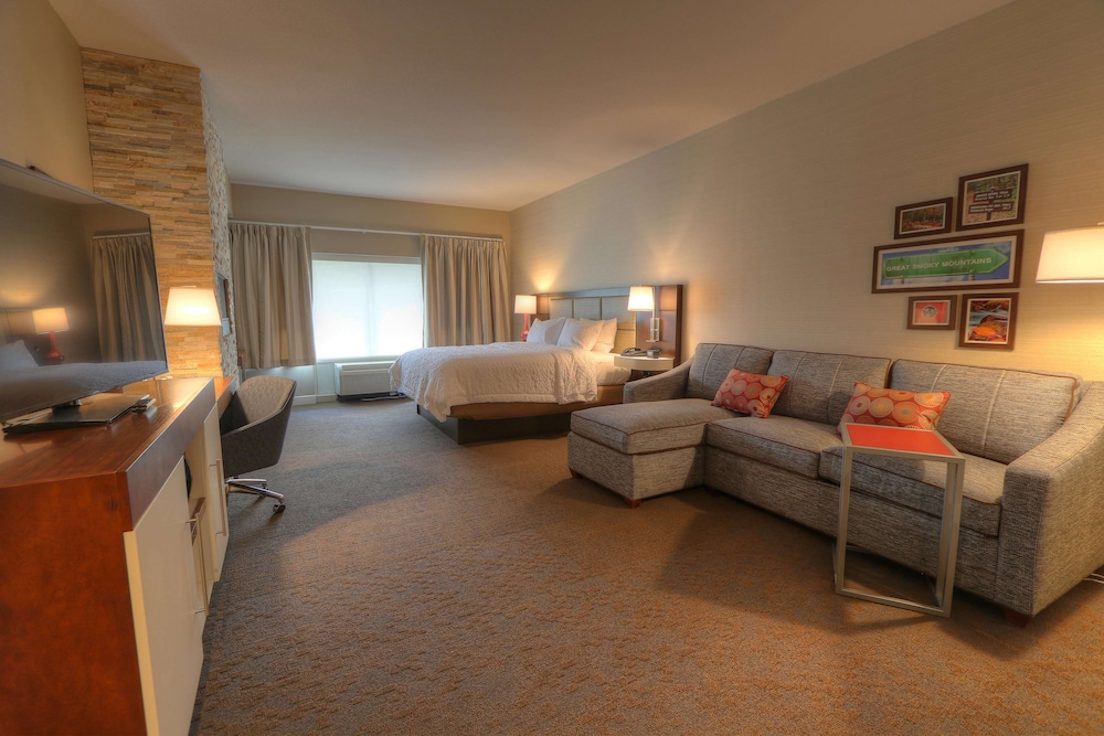 hampton inn gatlinburg historic nature trail