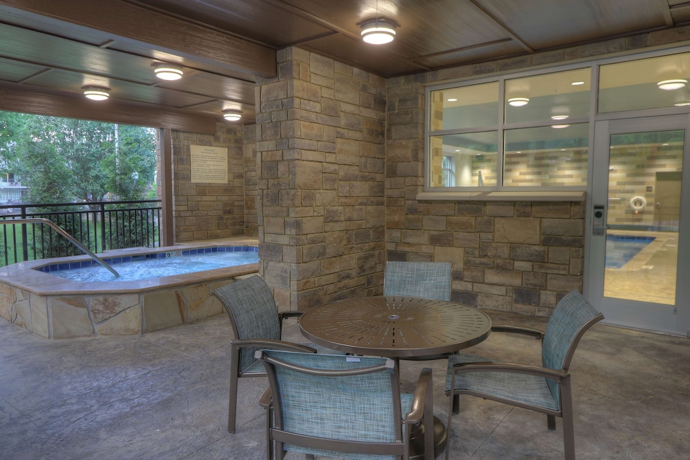 hampton inn gatlinburg historic nature trail
