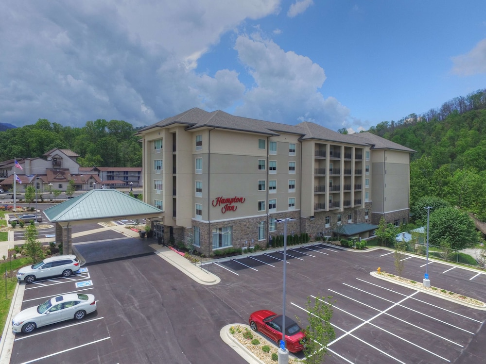 hampton inn gatlinburg historic nature trail