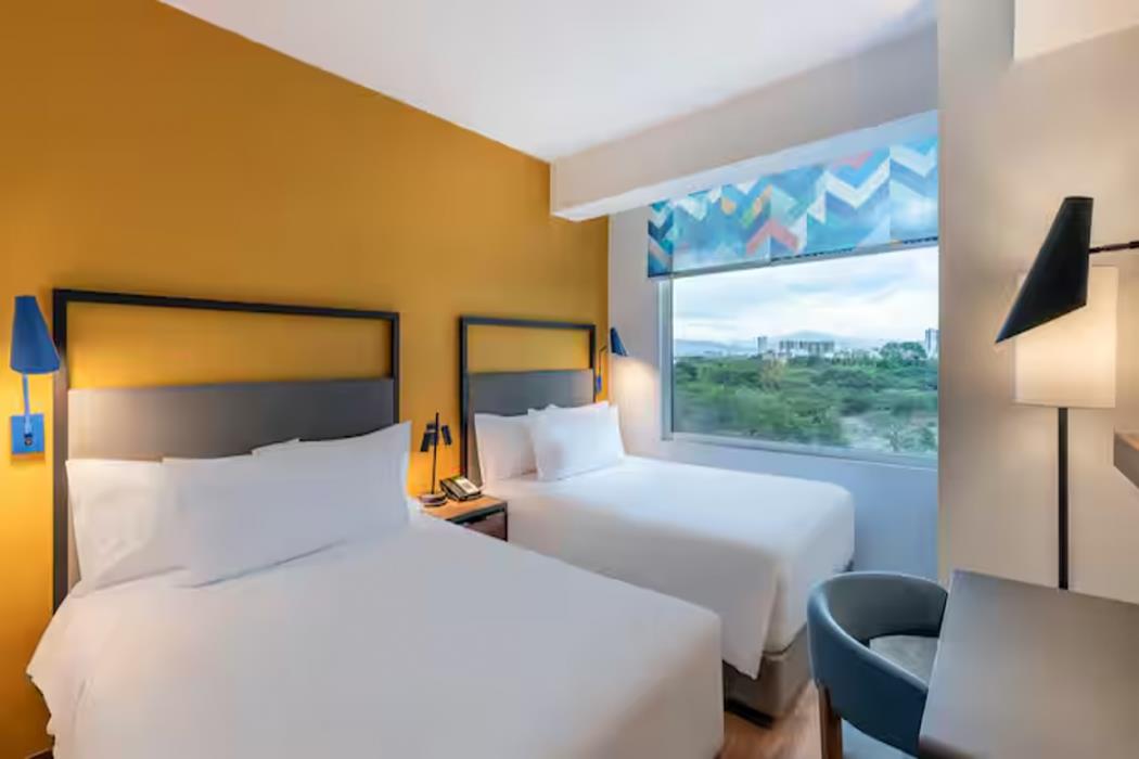 tru by hilton cali sur