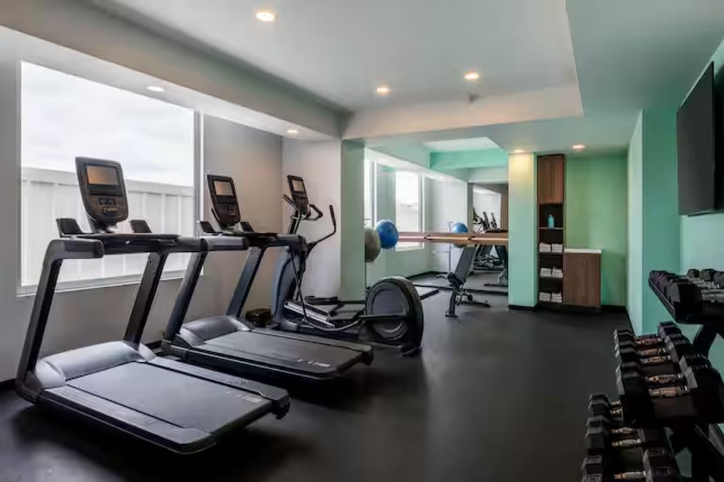 tru by hilton cali sur