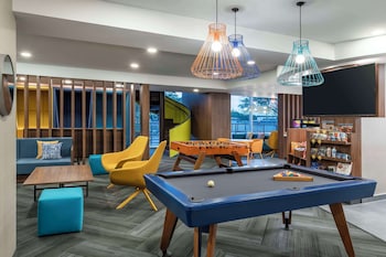 Tru By Hilton Cali Sur,,2 star