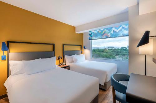 tru by hilton cali sur