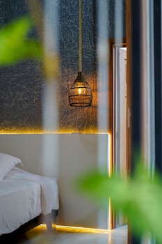 cannatel exclusive hotel