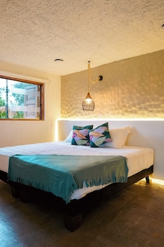 cannatel exclusive hotel