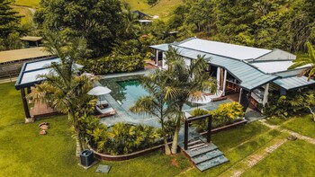 el rio hotel
