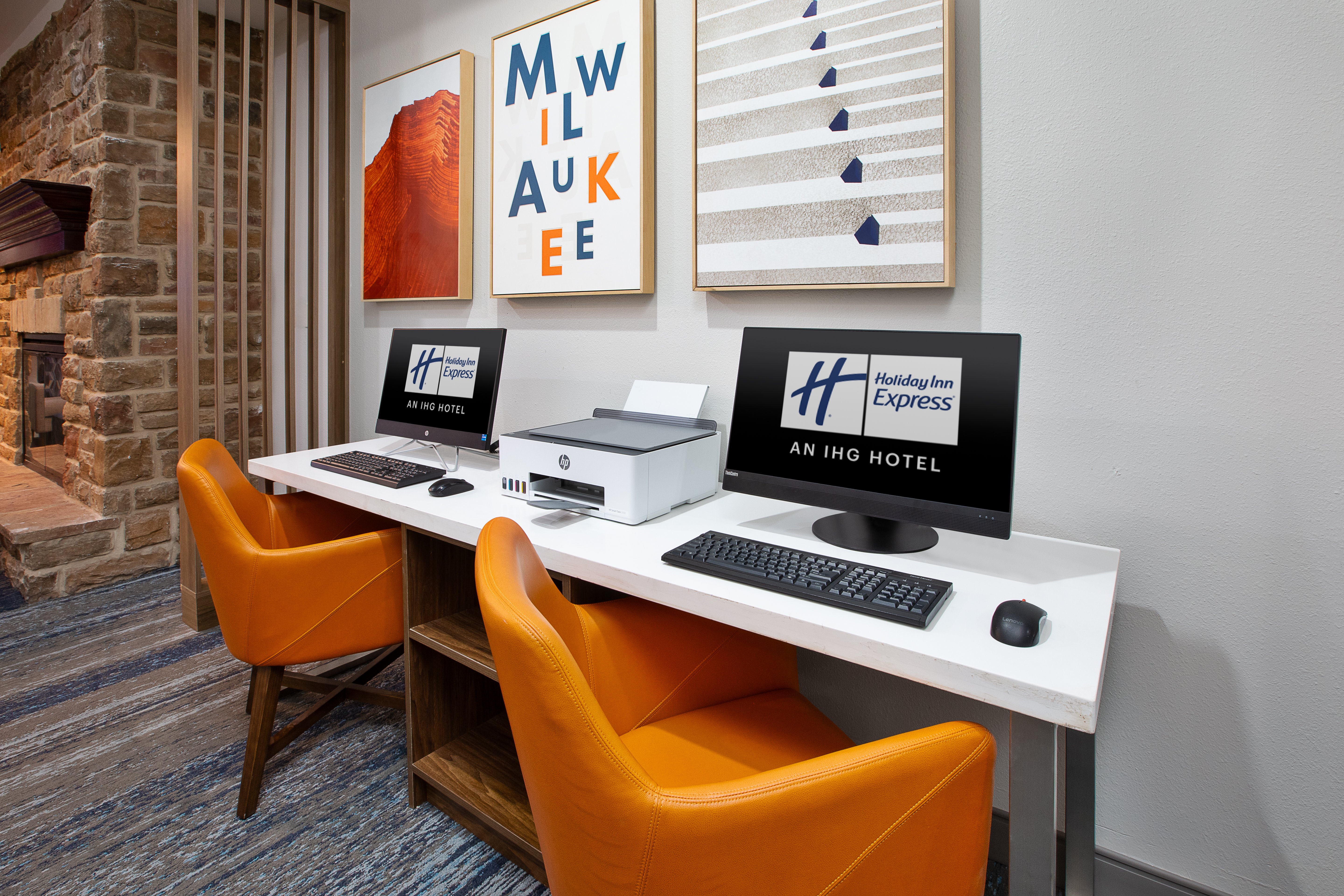 holiday inn express and suites milwaukee nw park place