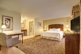 hampton inn and suites alexandria