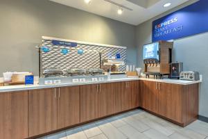 holiday inn express hotel and suites athens by ihg