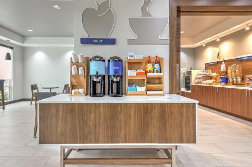 holiday inn express hotel and suites athens by ihg
